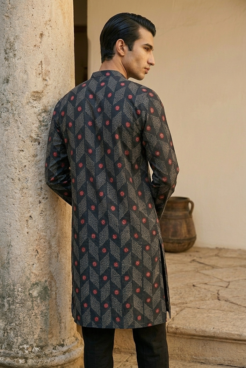 VRIKSHA KURTA - BLACK Size XL | Veda Handcrafted Ethnic Wear