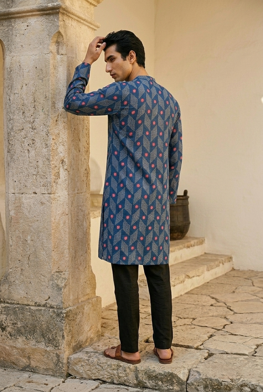 VRIKSHA KURTA - ROYALBLUE Size XL | Veda Handcrafted Ethnic Wear